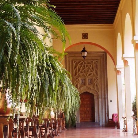 Hospederia Del Real Monasterio Hotel Guadalupe  Buitenkant foto