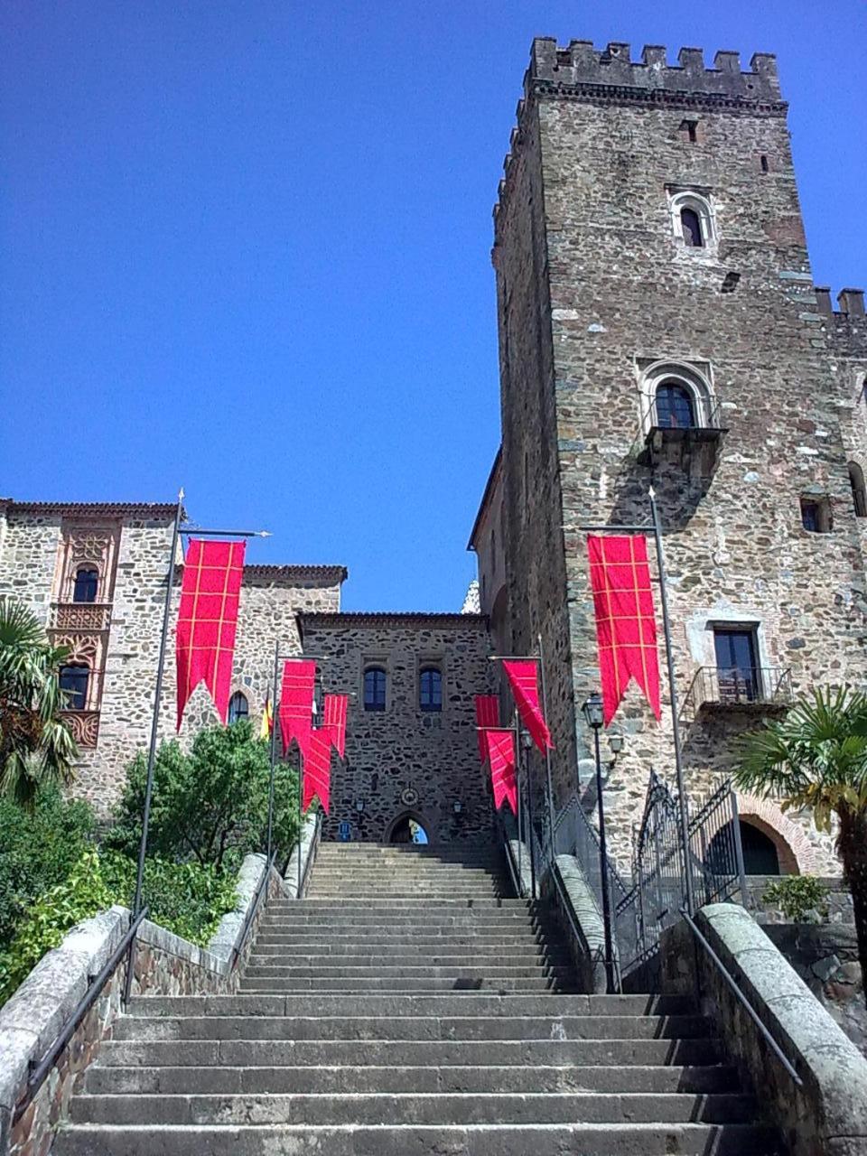 Hospederia Del Real Monasterio Hotel Guadalupe  Buitenkant foto