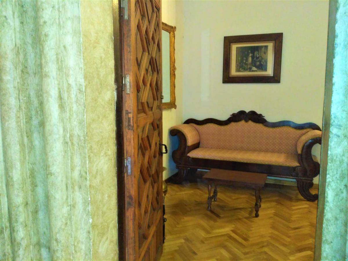 Hospederia Del Real Monasterio Hotel Guadalupe  Buitenkant foto